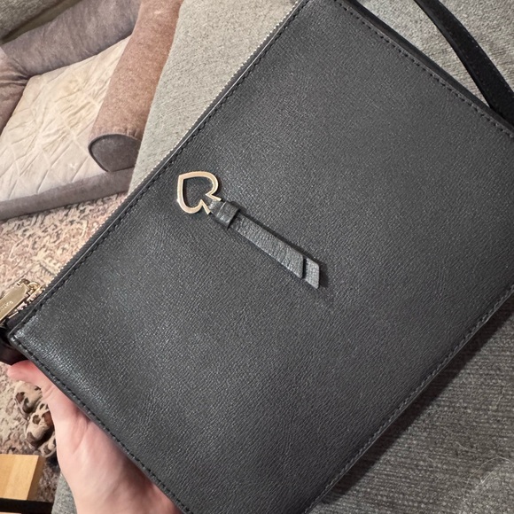 Kate Spade EUC Black Adel Medium Crossbody - Picture 5 of 16